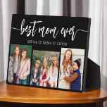 Placa Expositora Mejor Mamá de la Historia - Collage de fotos del D<br><div class="desc">Celebra a tu madre con la "mejor Collage de fotos de mamá de todos los tiempos". Esta placa personalizada presenta un hermoso collage de preciadas fotos, que capturan momentos y recuerdos especiales. El sincero mensaje "Mejor Mamá Nunca" agrega un toque amoroso. Diseñado a partir de materiales de alta calidad con...</div>