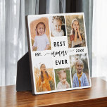 Placa Expositora Mejor Momma de la Historia - Collage de fotos del<br><div class="desc">Celebra a tu mamá con la "mejor mami de la historia" Collage de fotos del Día de la Madre. Esta placa personalizada presenta un hermoso collage de preciadas fotos, que capturan momentos y recuerdos especiales. El sincero mensaje "La mejor mamá de todos los tiempos" agrega un toque amoroso. Diseñado a...</div>