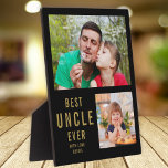 Placa Expositora Mejor Tío Que Nunca 2 Collage de fotos Negro Y Oro<br><div class="desc">Crea tu propia placa de collage con 2 fotos favoritas con tu tío. Hace un tesoro obsequio por mantener al tío favorito para su cumpleaños,  vacaciones y día del padre.</div>