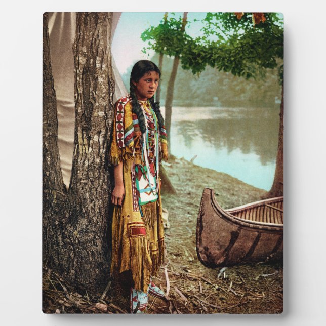 Placa Expositora Minnehaha - Nativo Estadounidense Hiawatha 1904 (Frente)