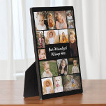 Placa Expositora Modern Personalized 16 Photo Collage<br><div class="desc">Showcase your favorite memories with this Modern Personalized 16 Photo Collage Plaque. Featuring sixteen of your best photos arranged in a clean, modern grid layout with space for a custom message or family name, this sleek plaque makes a stylish desktop display or wall accent. Its durable finish and frameless modern...</div>