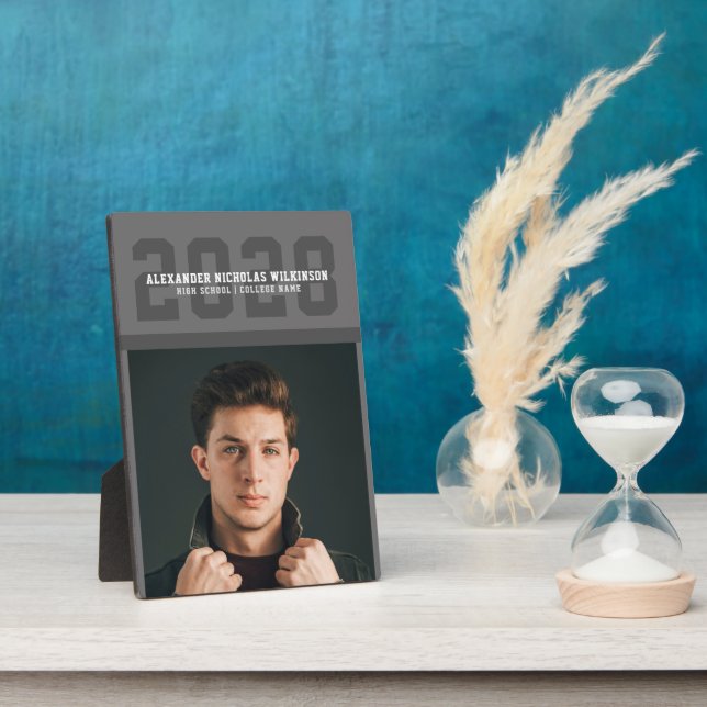 Placa Expositora Moderna Sporty Audaz Tipografía Graduación Foto (Lado)