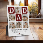 Placa Expositora Moderno Multi Photo Grid Cute DAD Gift<br><div class="desc">Crea tu propia placa DAD con este collage y texto multifotográfico moderno. El diseño incluye 6 fotografías con cuadrados de esquina curvados con el texto DAD en bloques de color burganeso que se pueden cambiar a cualquier color. El texto 'El mejor papi del mundo' con una cita del padre adorable...</div>