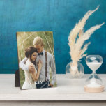 Placa Expositora Monograma de moda<br><div class="desc">Elegante y moda foto-keepsake que se puede personalizar para un regalo de la clase.</div>