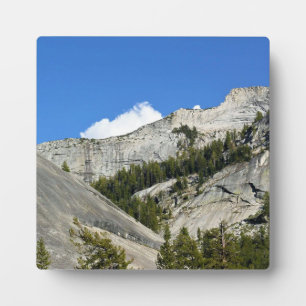 Placa Expositora Montañas graníticas en el lago Tenaya, Yosemite, C