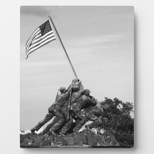 Placa Expositora Monumento a Iwo Jima (Frente)