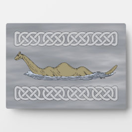 Placa Expositora Nessie el Monstruo del Lago Ness