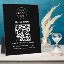 Nombre del hotel Logotipo y código QR Detalles de