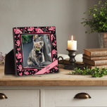 Placa Expositora Nombre personalizado de la foto del corazón del Ma<br><div class="desc">Fun Modern Love Easel Photo Message Mascota Plaque - obras de arte coloridas y elegantes perfectas para los mascotas. Estas divertidas placas personalizadas de fotos de amor hacen grandes keepsakes para la familia, amigos, compañeros de trabajo, profesores, etc. El regalo perfecto para todos tus San Valentín que aman a sus...</div>
