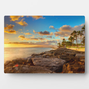 Placa Expositora Océano Atardecer Sobre Rocas Y Palmeras   O'Ahu