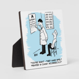 Placa Expositora Optician haciendo una prueba ocular