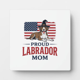 Placa Expositora Orgullosa mamá labrador patriótica camisa de Hallo