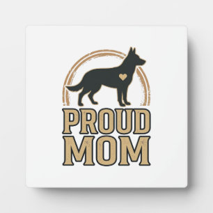 Placa Expositora Orgullosa mamá perro silueta vintage diseño vector