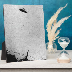 Placa Expositora OVNI Extraterrestre Nave Espacial Alto Secreto