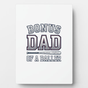 Placa Expositora Papa Bono de un diseño de camiseta deportiva vinta