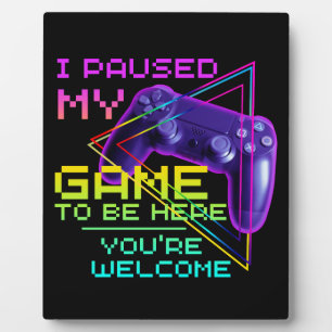 PLACA EXPOSITORA PASABA MI JUEGO PARA ESTAR AQUÍ QUE ERES BIENVENID