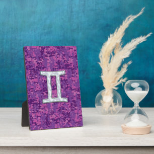 Placa Expositora Perla como Rótulo Gemini Zodiac en camo digital