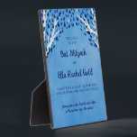 Placa Expositora Personalizado Bat Bar Mitzvah Rótulo<br><div class="desc">Pequeña señal perfecta para recibir a los huéspedes en un mitzvah de murciélago, bar mitzvah u otra celebración judía. ¡La mano hizo arte para ti! ¡TODO PERSONALIZABLE! Haga clic en "Personalizar" para editar el texto. Haga clic en "editar usando la herramienta de diseño" para ajustar las fuentes, colores y colocaciones...</div>