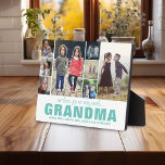 Placa Expositora Personalizado de color de Collage de fotos simple<br><div class="desc">Hágale saber a la abuela cuánto la aman sus nietos con esta bonita placa de collage de fotos moderna. Te permite subir 8 fotos y todo el texto se personaliza fácilmente.</div>