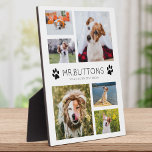 Placa Expositora Personalizado Mascota moderno Nombre Collage de fo<br><div class="desc">Simple y moderna placa fotográfica mascota con tus fotos favoritas de tu bebé de piel en un collage de fotos minimalista con un nombre y mensaje personalizados junto con las huellas de pata. Esta es la versión negra.</div>