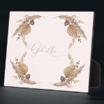 Placa Expositora Pestaña de nombre personalizado rosado boho Plaque<br><div class="desc">Rótulo de nombre personalizado Boho Shower. Póngase en contacto con el diseñador para agregar su nombre específico.</div>