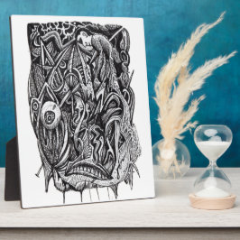 Placa Expositora Pierced, por Brian Benson