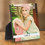 Placa Expositora Plaque de fotos y nombres con plantilla de base<br><div class="desc">Foto cuadrada personalizada y nombre en blanco. Incluye un soporte incorporado en la parte posterior.</div>