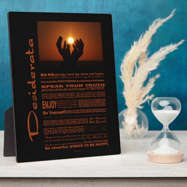 Placa Expositora Poema Desiderata Rezando Al Sol (Lado)