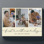 Placa Expositora Primer Día de la Madre Guión Corazón 3 Regalo de f<br><div class="desc">Primer guión cardíaco del Día de la Madre 3 placa de regalo fotográfico para tu madre,  mamá,  mamá o mamá.</div>