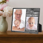Placa Expositora Primer Día del Padre Nuevo Abuelo Madera Negra 2 F<br><div class="desc">Idea de regalo del día del primer padre para el nuevo abuelo - Una placa fotográfica moderna con una rejilla de collage creada con 2 fotos y mensaje en un fondo de textura de moda de Madera.</div>