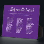 Placa Expositora Purple This Candle Quema La Reunión De Clases En M<br><div class="desc">Esta gran placa blanca en el monumento conmemorativo de la escuela morada es una hermosa manera de recordar a esos compañeros que han pasado,  pero que siempre serán recordados.</div>