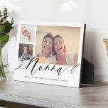 Placa Expositora Regalo para Nonna | Nietos 3 Collage de fotos<br><div class="desc">Envía un hermoso regalo personalizado a tu Nonna que ella apreciará para siempre. Paquetes de collage de fotos de nietos personalizados especiales para mostrar sus propias fotos y recuerdos familiares especiales. Nuestro diseño presenta un sencillo diseño de collage de 3 fotos con "nonna" diseñado en un hermoso estilo de escritura...</div>
