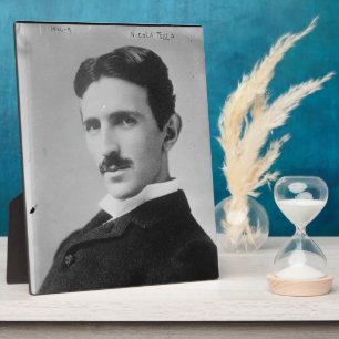 Placa Expositora Retrato de Nikola Tesla