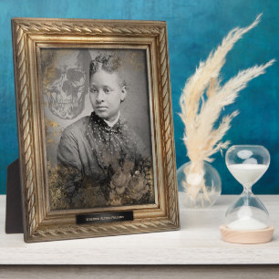 Placa Expositora Retrato embrujado   Plaque   Mujer afroamericana