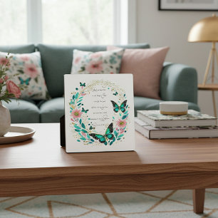 Placa Expositora Romanos 8:28 Flores y mariposas