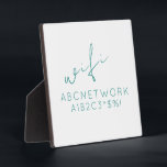 Placa Expositora Rótulo de contraseña mínima de Wi-Fi<br><div class="desc">Mantén a tus huéspedes conectados con este elegante Rótulo Minimal WiFi Password. Esta placa presenta un diseño sencillo y moderno con un elegante tipo de letra turquesa sobre un fondo blanco y limpio. Es perfecto para mostrar tu contraseña WiFi de una manera funcional y decorativa. El tamaño de 5, 25x5,...</div>