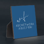 Placa Expositora Rótulo de contraseña WiFi personalizado Azul<br><div class="desc">Facilite a los huéspedes la conexión a su WiFi con esta placa azul personalizada que muestra su nombre de red y contraseña. El diseño presenta un fondo azul moderno con texto en blanco y un área de personalizable para los detalles de la red. Esta versión del producto es de 5.25x5.25...</div>