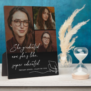 Placa Expositora Se graduó como graduada de fotografía con educació