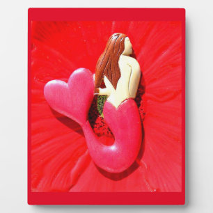 Placa Expositora sirena de cola de corazón roja