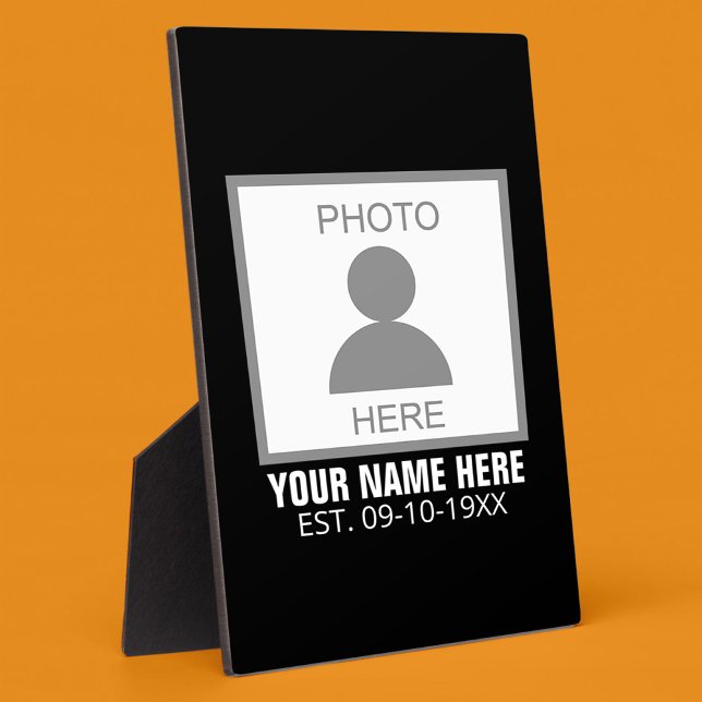 Placa Expositora Su foto aquí Nombre y edad (Subido por el creador)