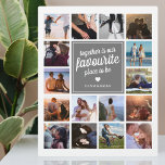 Placa Expositora Su y su Collage de fotos de 16<br><div class="desc">Placa de imagen personalizada para pareja o recién casados con un fondo blanco y nítido que se puede cambiar a cualquier color, 16 fotos de tu elección, una plaza gris con el nombre de la pareja, un símbolo de corazón blanco y el texto dulce que dice "juntos es nuestro lugar...</div>