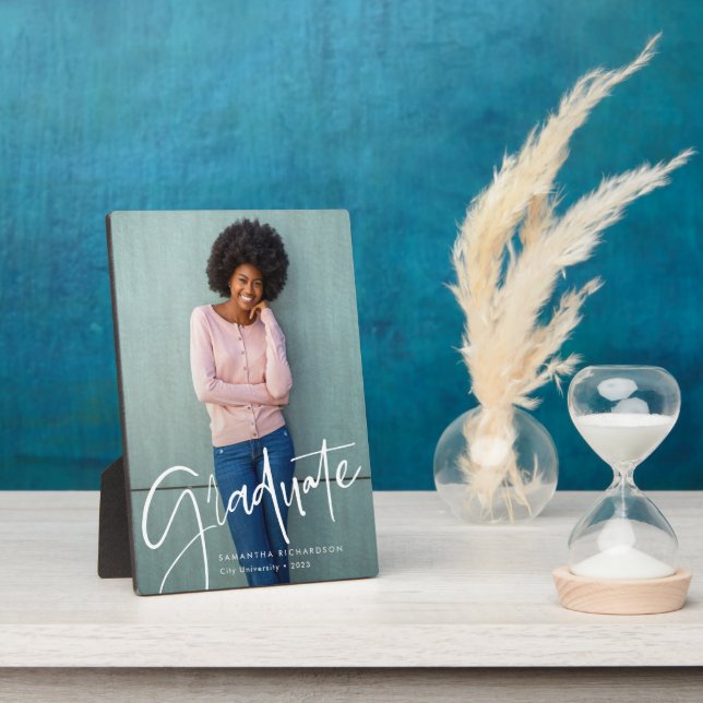 Placa Expositora Superposición de script de moda | Foto de graduaci (Lado)