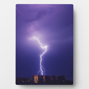 Placa Expositora Surge de energía urbana - Tornillo relámpago dinám