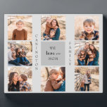 Placa Expositora Te amamos, mamá, Collage de fotos de nombre famili<br><div class="desc">Regalo de mamá. Ocho almohada de la familia fotográfica. Personalizar con texto y fotos. Fondo gris. Regalo. Te queremos. Apellido.</div>