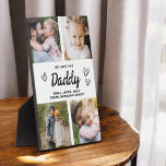 Placa Expositora Te Aman Papi Collage de fotos moderno<br><div class="desc">La placa de Collage de fotos moderno Daddy We Love You Heart Modern es un regalo conmovedor y personalizado que muestra tu amor por tu padre. Esta placa de bonito diseño cuenta con un collage de fotos en forma de corazón que le permitirá añadir sus fotos familiares favoritas en un...</div>
