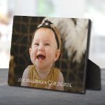 Placa Expositora Te encanta el regalo de fotos del abuelo<br><div class="desc">La foto de su hijo y AME A USTED GRANDPA, o cualquier texto, se coloca directamente en el panel duro para una imagen asombrosamente crujiente con una superficie limpia y fácil de borrar. Tabletop, en una estantería o escritorio, esta placa con un caballete empotrado es ideal para un regalo al...</div>