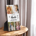 Placa Expositora Te queremos en el Collage de fotos moderno<br><div class="desc">La placa de Collage de fotos moderno Abuelo We Love You Heart es un regalo conmovedor y personalizado que muestra tu amor por tu abuelo. Esta placa de bonito diseño cuenta con un collage de fotos en forma de corazón que le permitirá añadir sus fotos familiares favoritas en un diseño...</div>