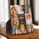 Placa Expositora Te queremos, mamá, Collage de fotos de Madera<br><div class="desc">La placa de Collage de fotos moderno de la familia We Love You Mom es un sincero regocijo que celebra el vínculo especial entre una madre y su familia. Con un diseño de personalizable, esta placa te permite subir tus fotos familiares favoritas y organizarlas en un hermoso collage. El diseño...</div>