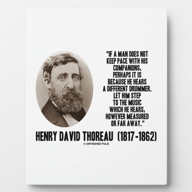 Placa Expositora Thoreau Diferente Paso Del Bambor A La Música (Frente)