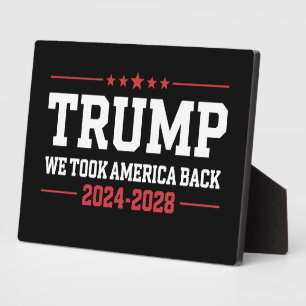 Placa Expositora Trump 2024 Recuperamos América 47 EE. UU.